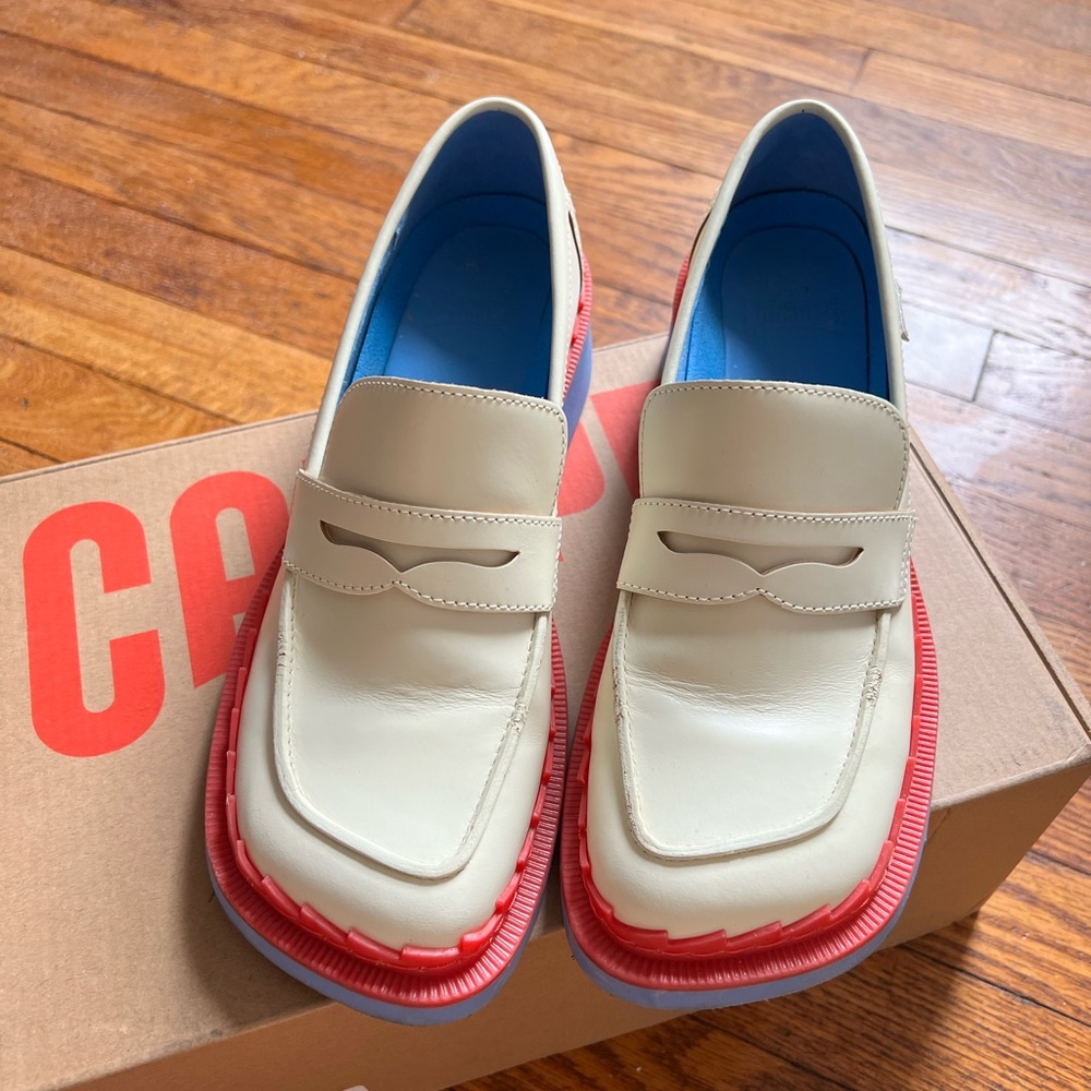 Camper- Taylor Loafer Size 39, US 9